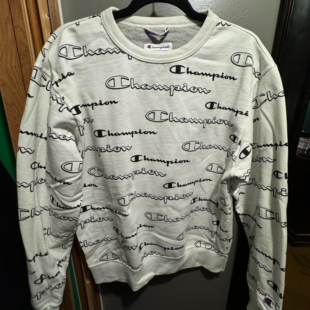 Champion Sweatshirt